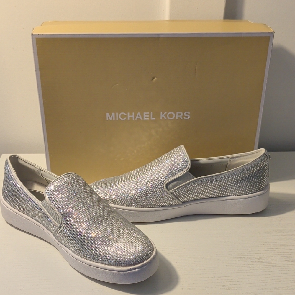 Michael Kors NIB 7.5 Silver Slip Ins